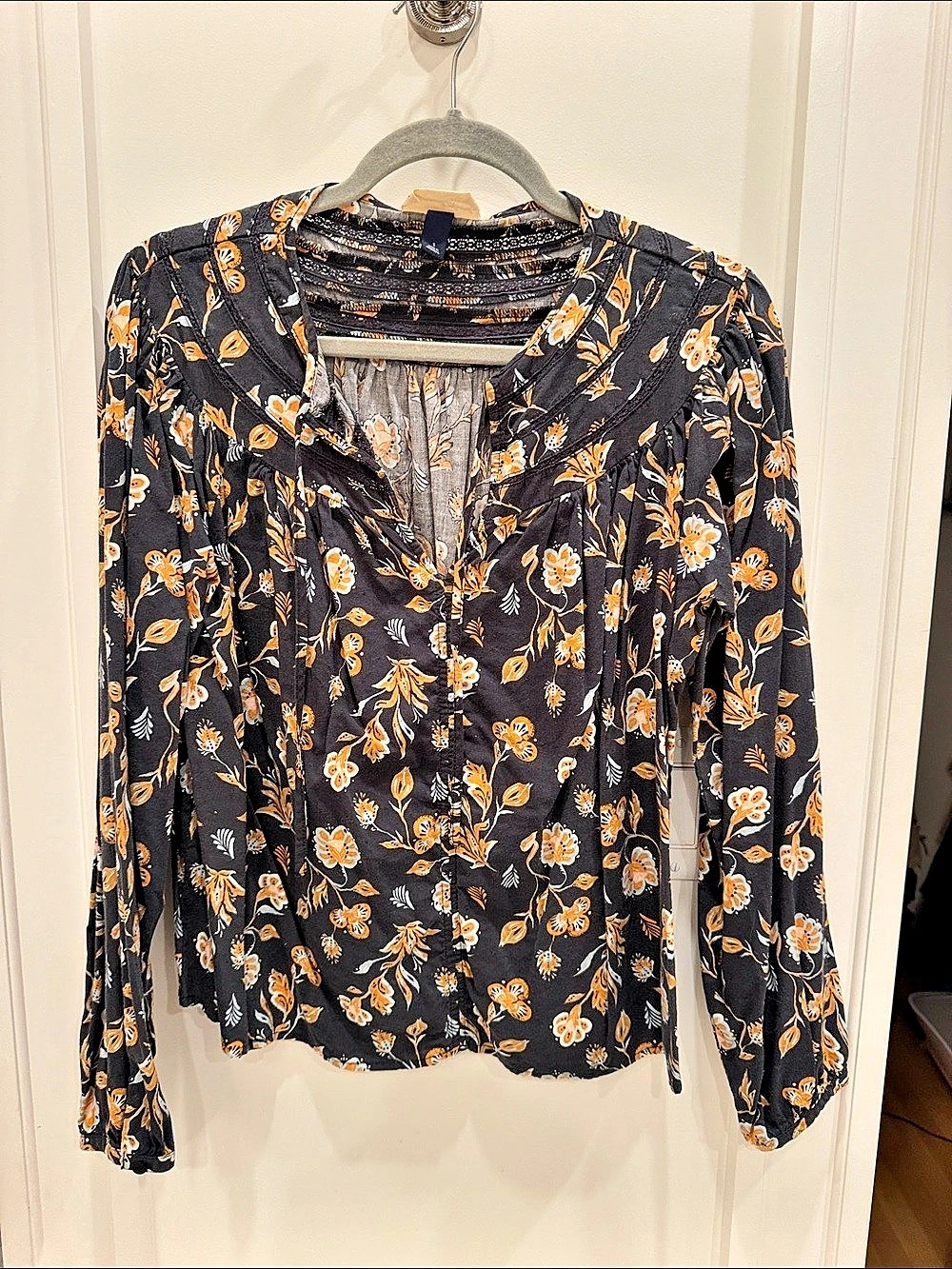 Universal thread floral blouse top small